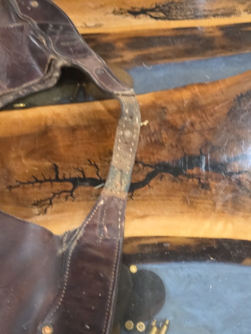 Brown Leather Work Chapps In Good Condition. - Picture 5 of 9